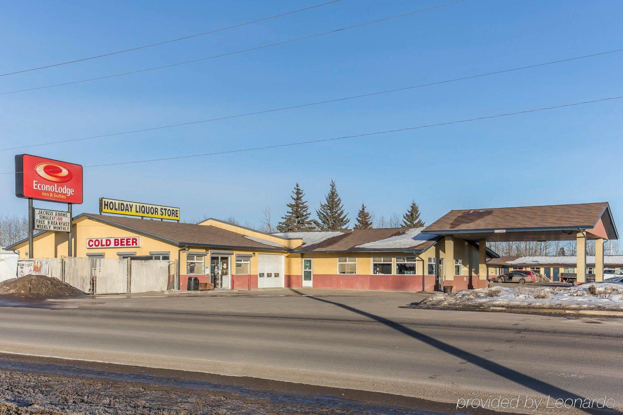 Empire Inn & Suites Penhold 외부 사진