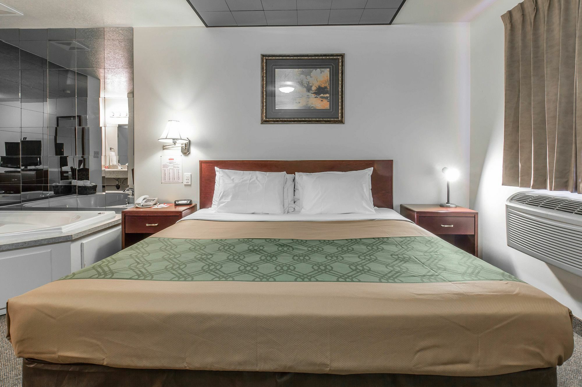 Empire Inn & Suites Penhold 외부 사진