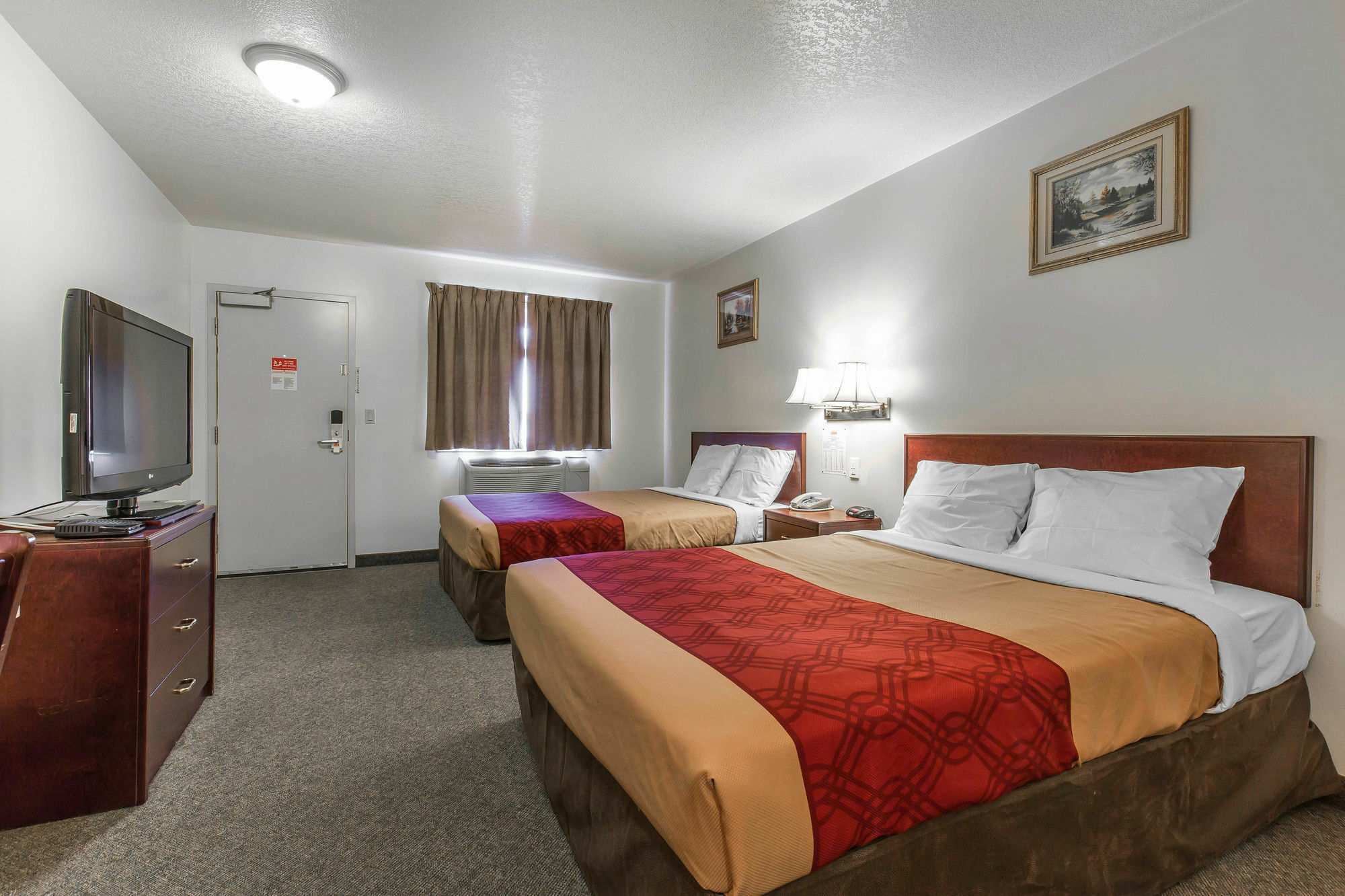 Empire Inn & Suites Penhold 외부 사진